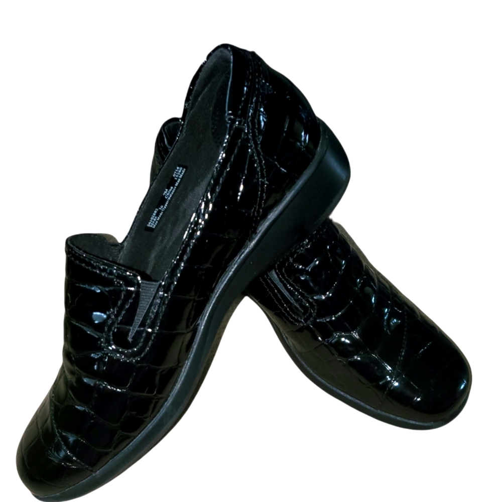 Clarks Black Patent Leather Loafer